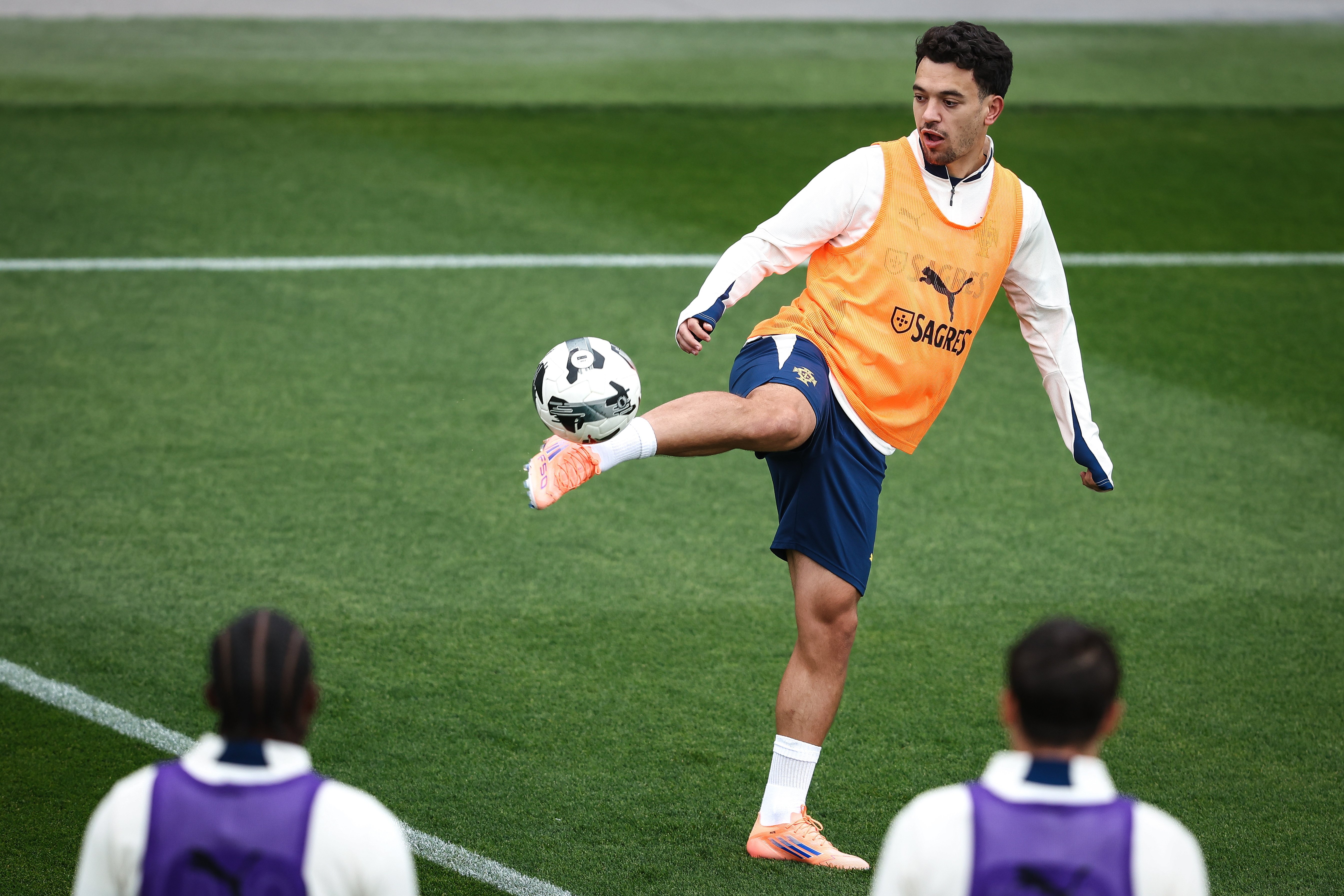 九游体育app关于葡萄牙体育再遭质疑备战NBA季后赛成都蓉城队长鼓劲，这操作让人直呼：新奥尔良鹈鹕清晨造点机会的信息